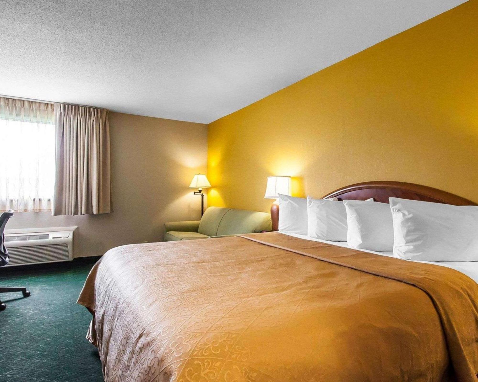 Quality Inn Cairo I-57 Bagian luar foto