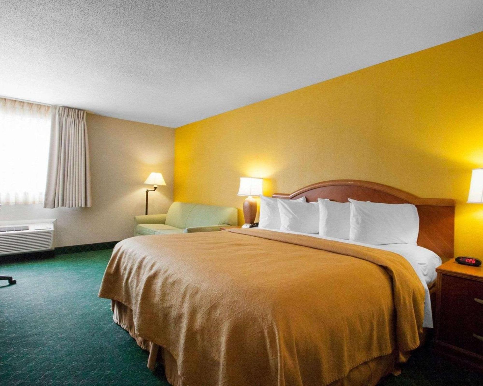 Quality Inn Cairo I-57 Bagian luar foto