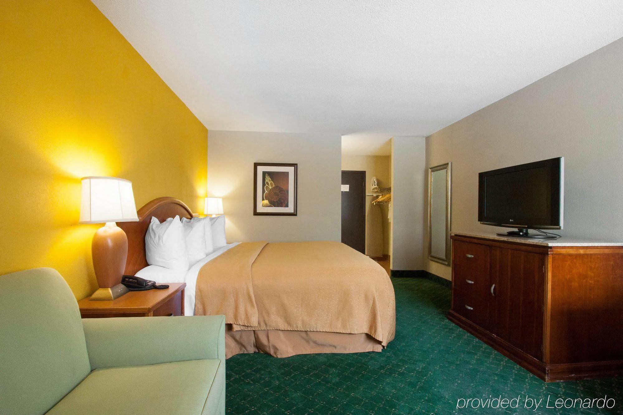 Quality Inn Cairo I-57 Bagian luar foto