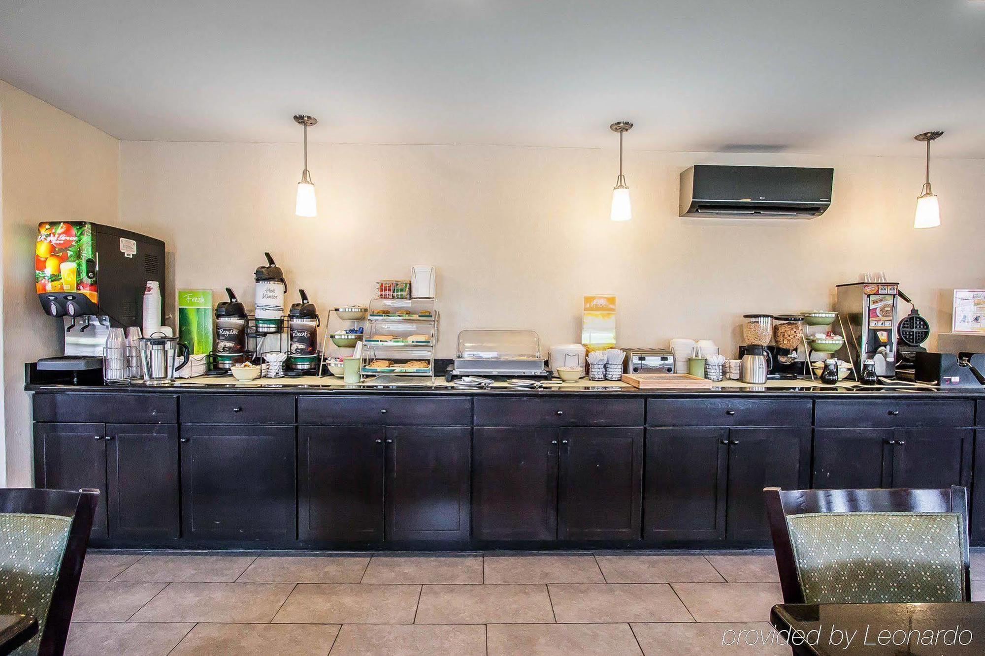 Quality Inn Cairo I-57 Bagian luar foto